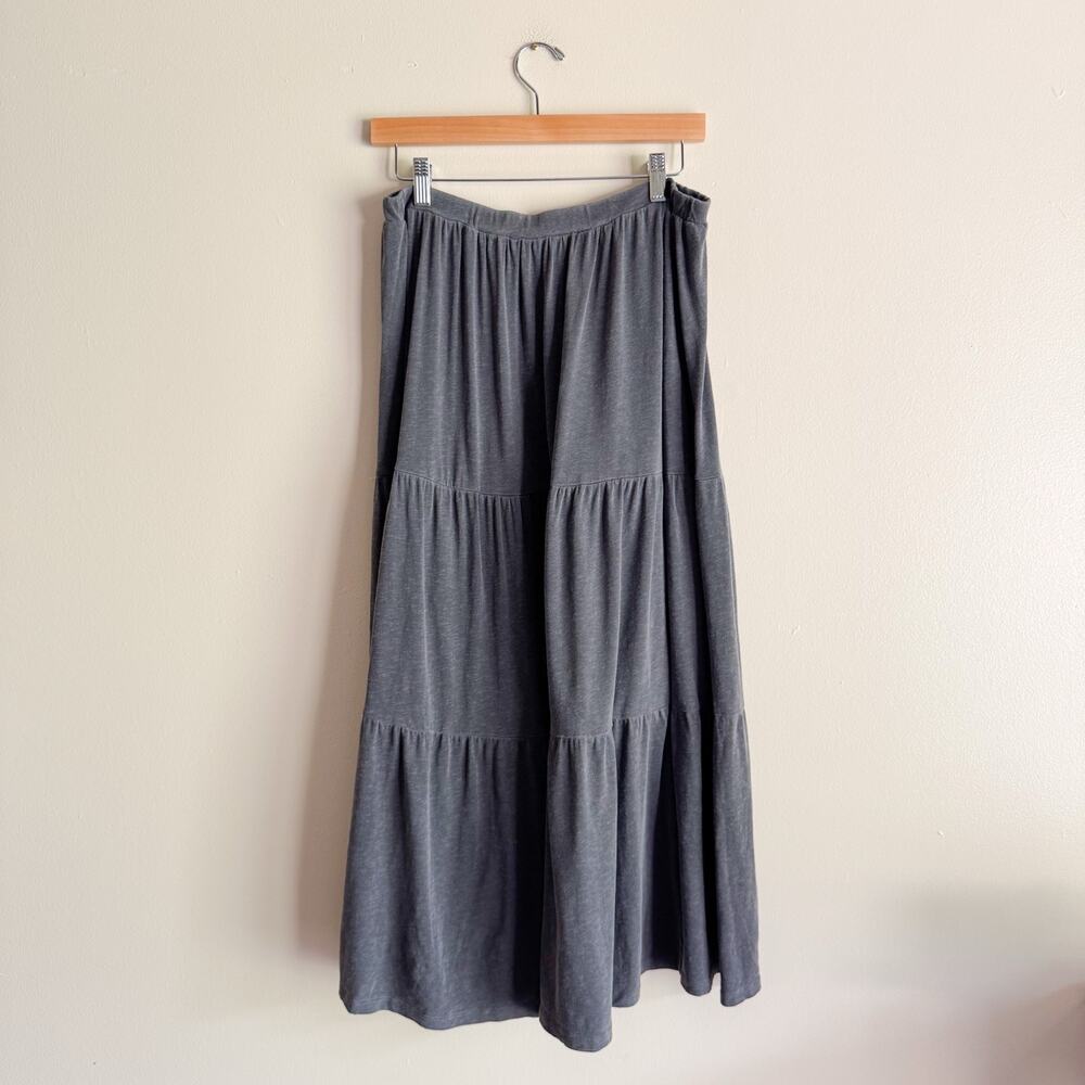 Sundry x Evereve Grey Tiered Side Slit Midi Skirt Size 4 or XL Boho Casual Norm - Picture 6 of 7